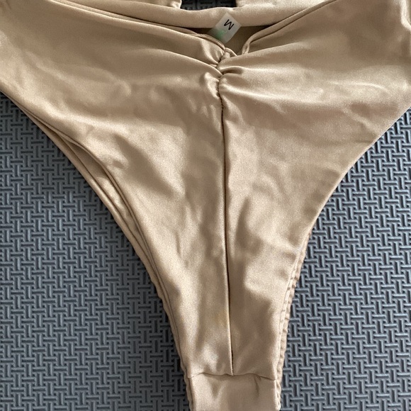 Montce Caged Gold Metallic One Piece, Size M - Picture 2 of 15